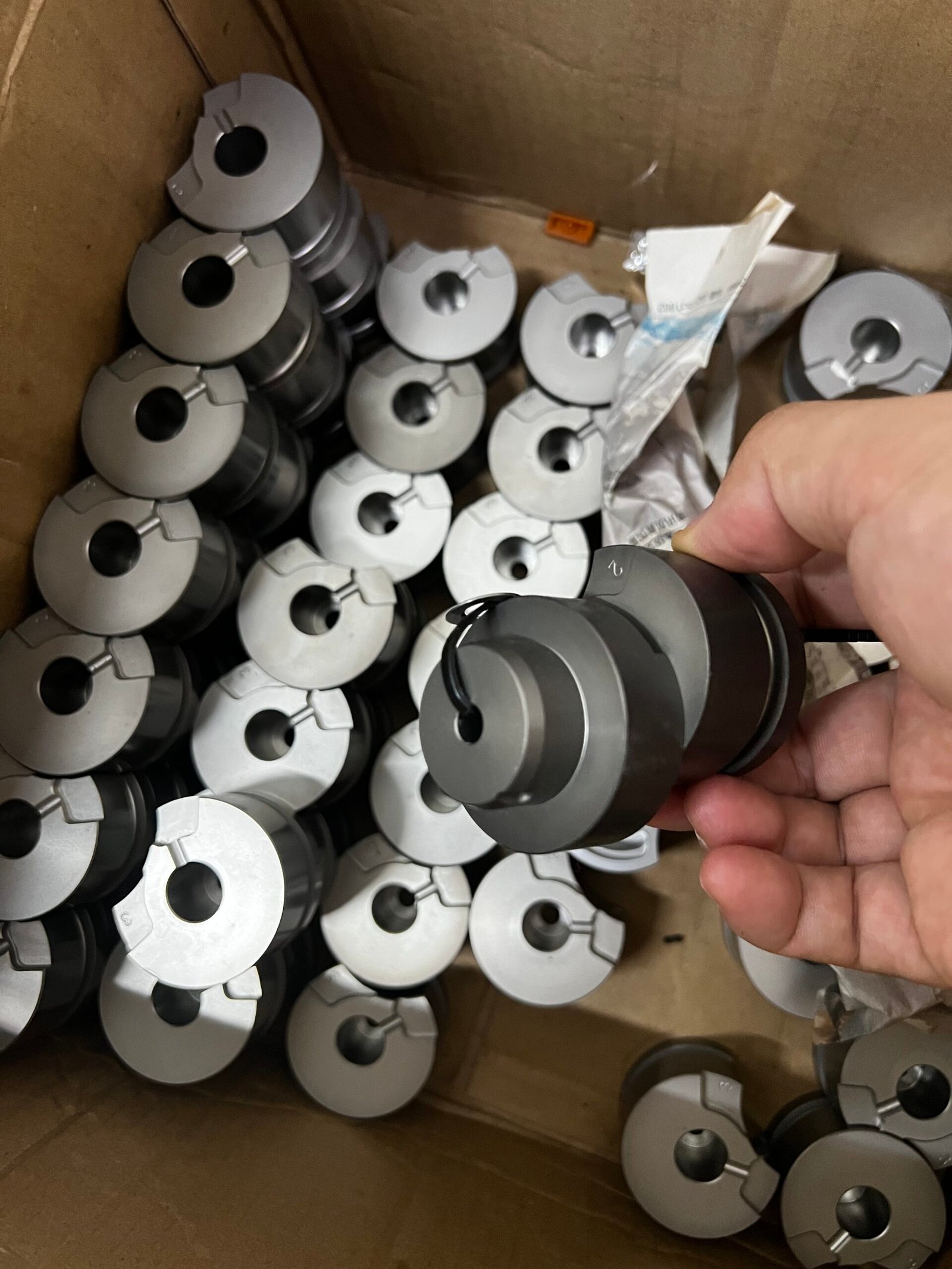 Porsche Oil Pump Piston Replacement Parts for Panamera & Cayenne - Image 2