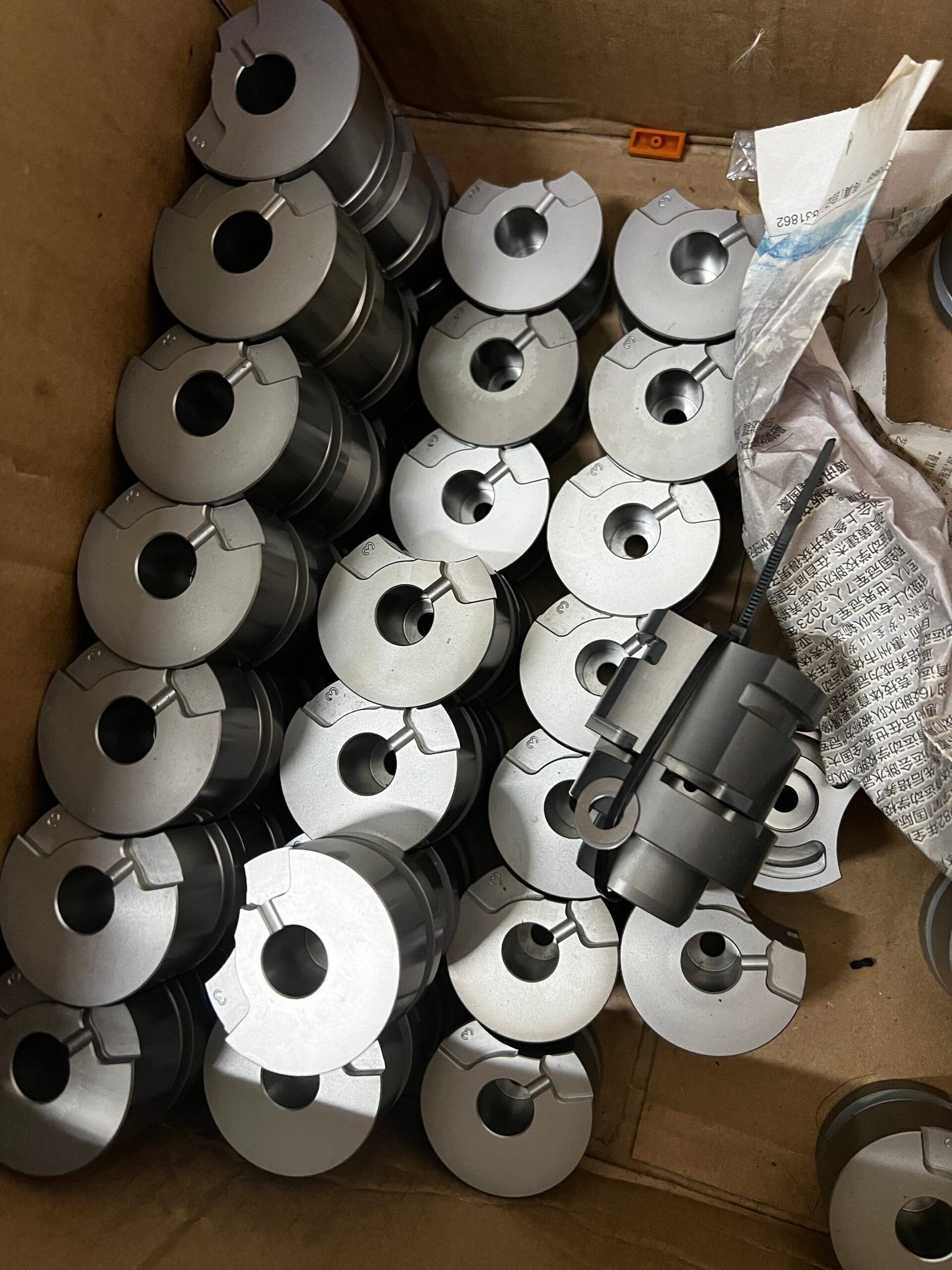 Porsche Oil Pump Piston Replacement Parts for Panamera & Cayenne - Image 3